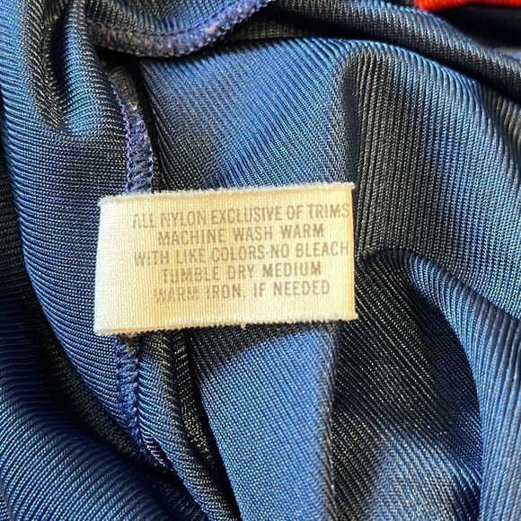 Vtg 60s/70s Shadowline navy blue & red nylon robe & nightgown set/embroidered - Picture 10 of 10